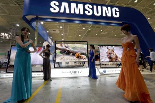 Samsung to  adopt hyperlocal strategy in India to boost its online sale - Times of India