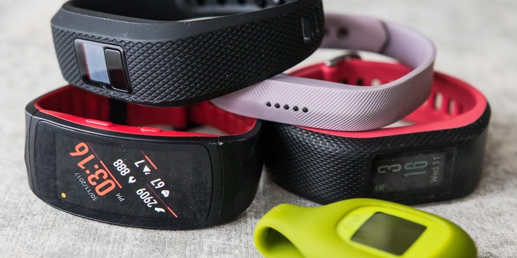 5-activity-trackers-to-track-your-fitness-and-game