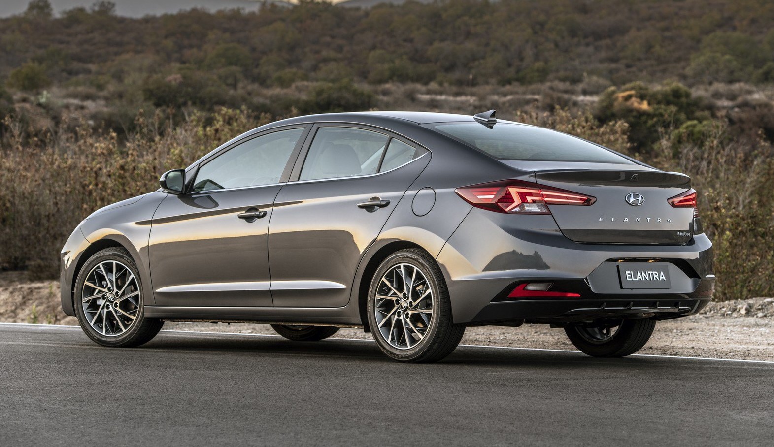 2019 Hyundai elantra rear look