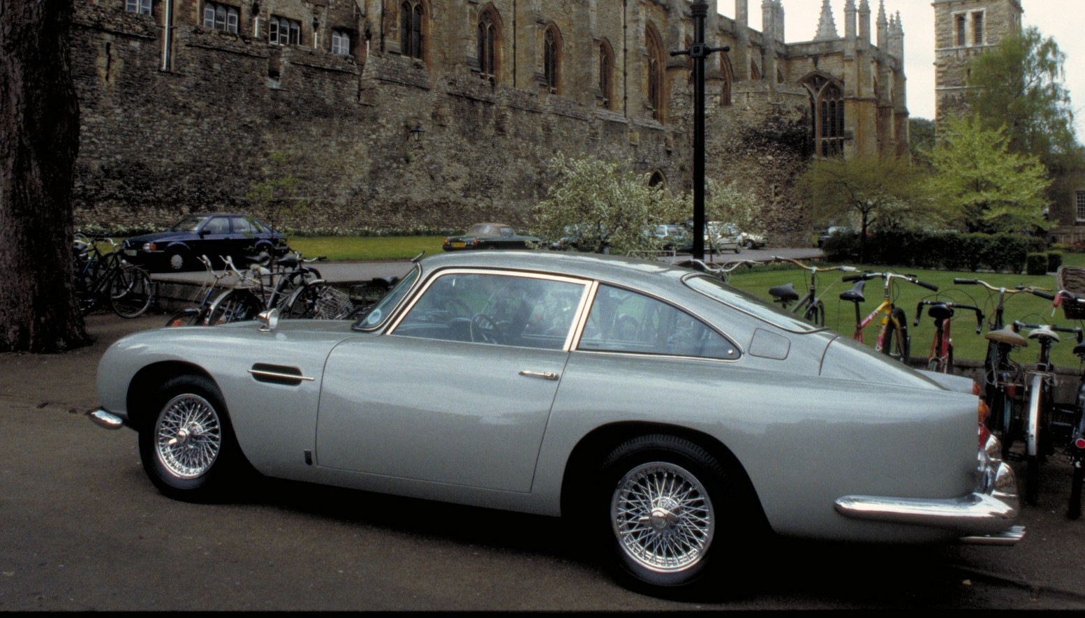 Aston Martin DB5 James bond