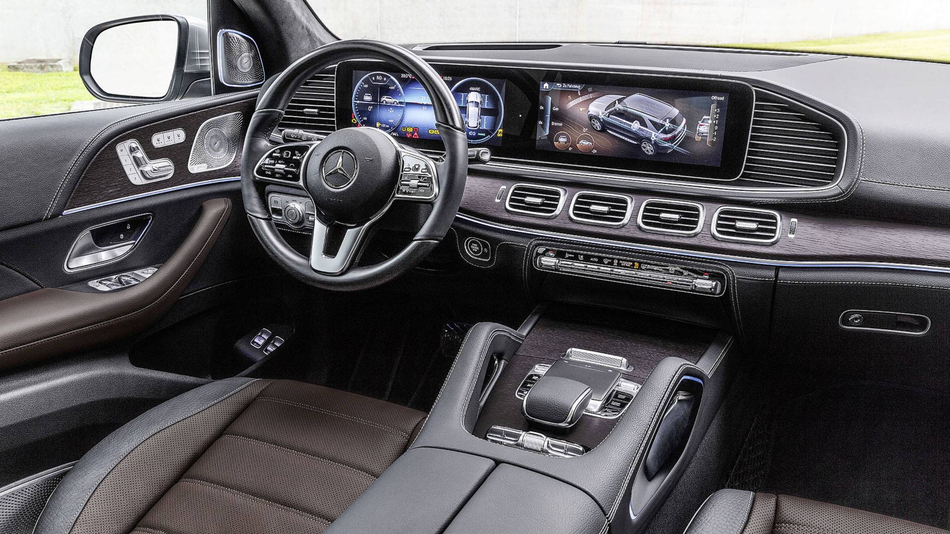 2019 Mercedes-Benz GLE interior cabin