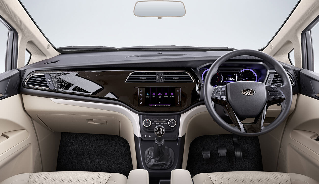 Mahindra Marazzo interior