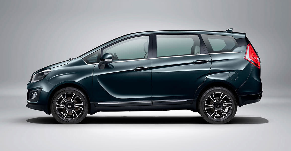 Mahindra Marazzo side look