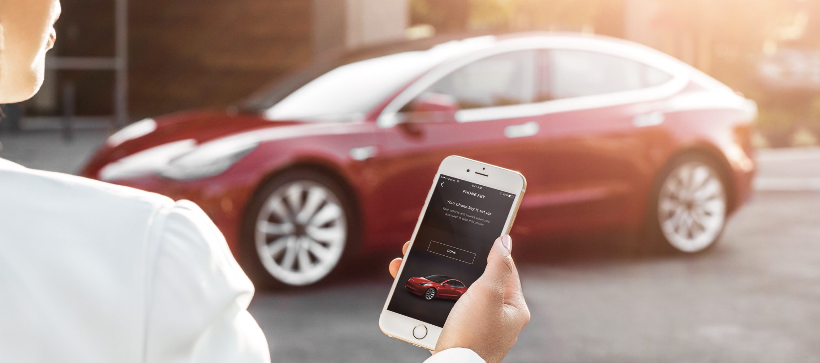 Thief Stole Tesla  Model 3 Using Smartphone Key Feature 