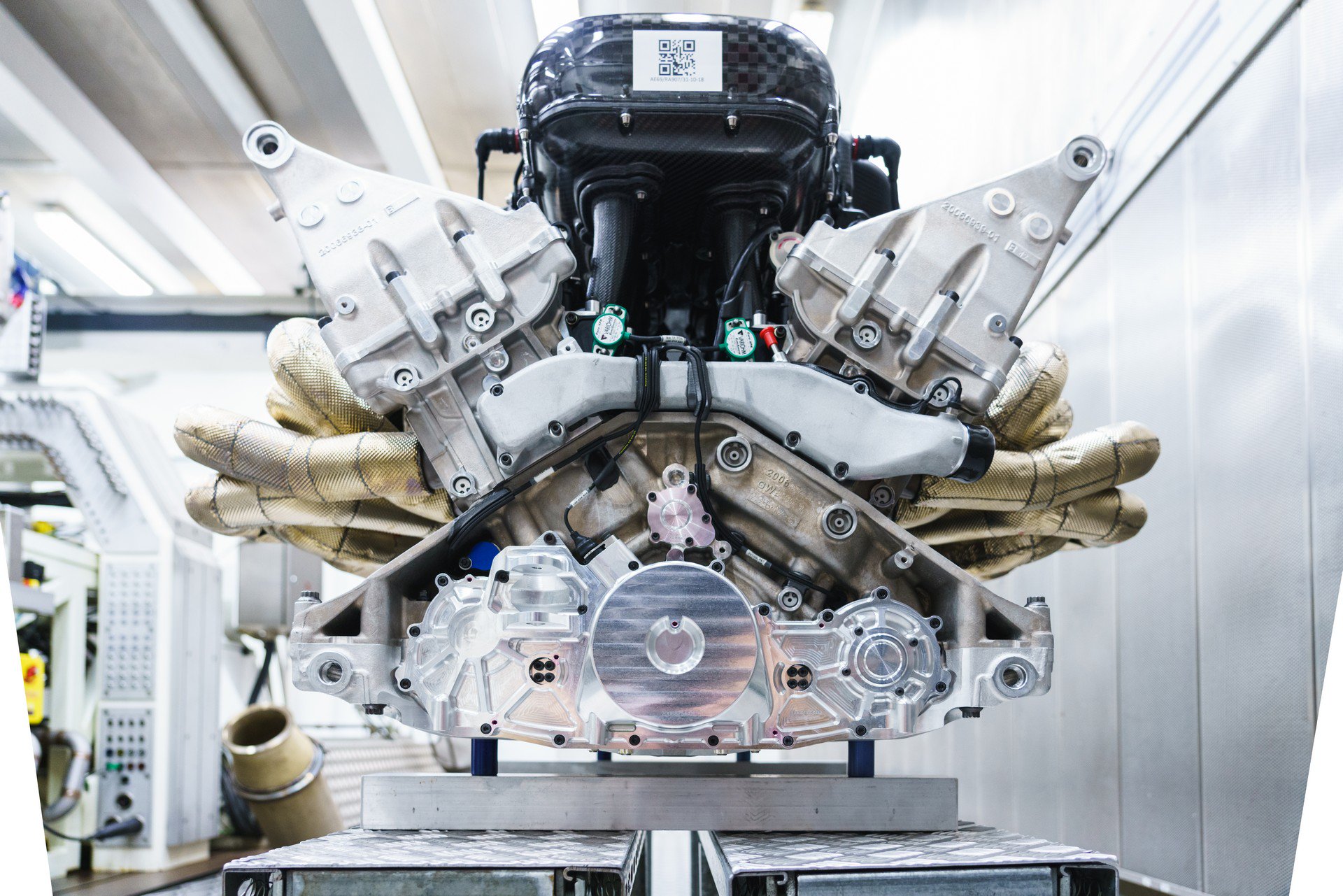 Aston martin valkyrie engine power