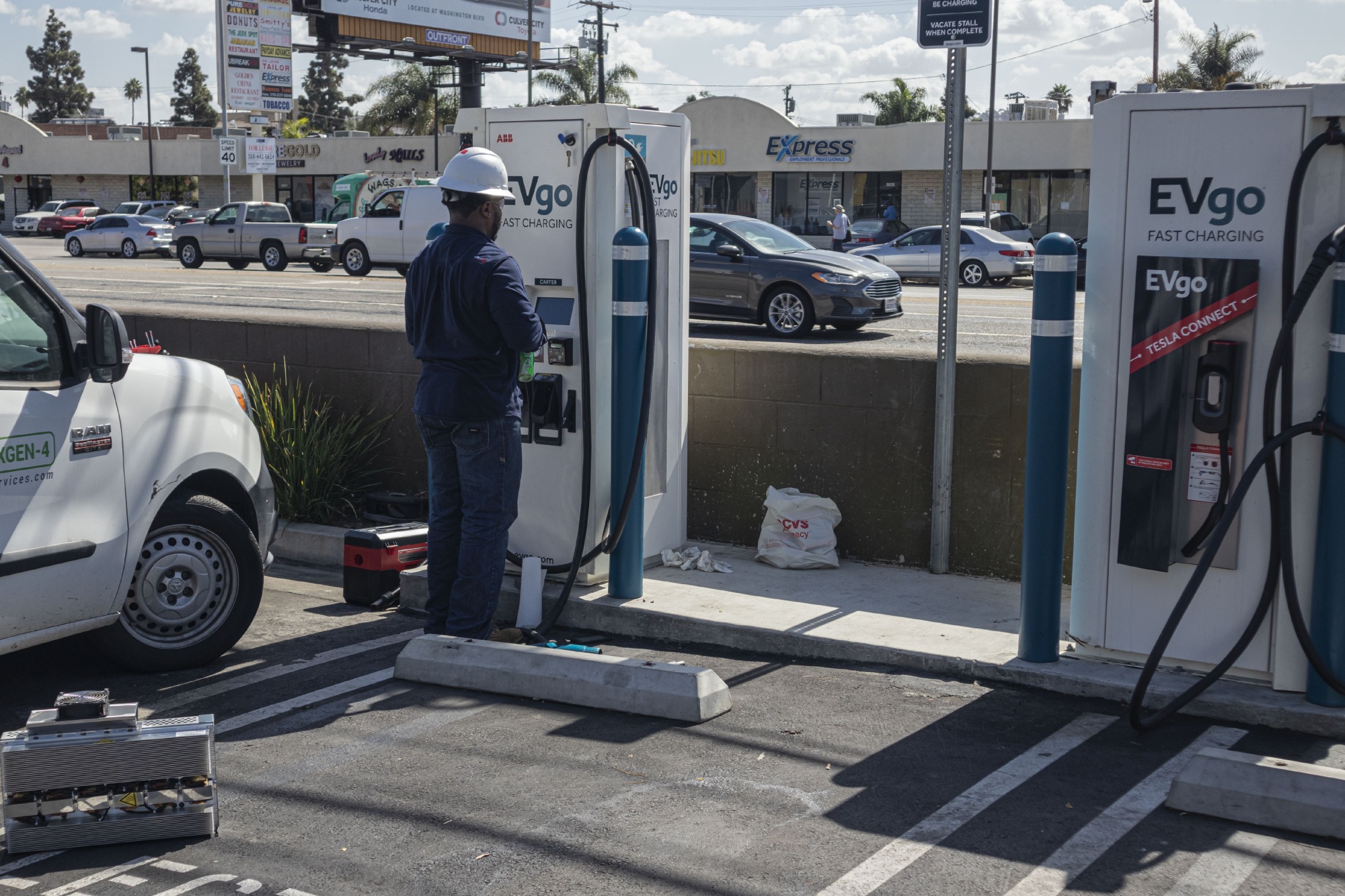 Biden’s presidency could change EV charging problem ...