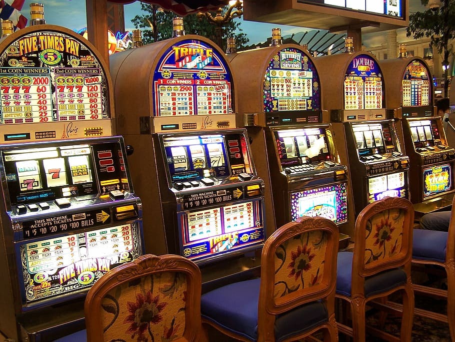 What is a slot machine? Why are slot games best to play in an online  casino? - TechStory