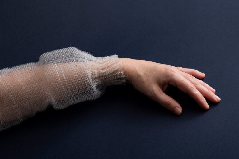 MIT Engineers Showcases A Programmable Digital Fiber Featuring Memory Unit, Sensors & AI