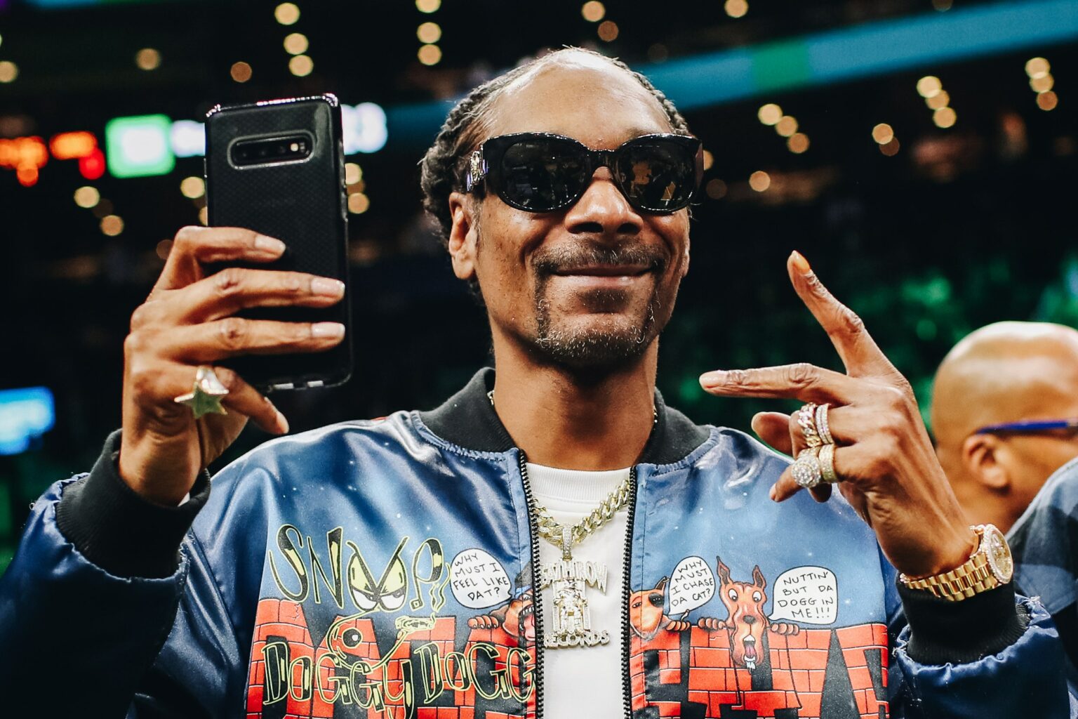 Snoop Dogg Is Auctioning 1,000 NFT Passes – TechStory