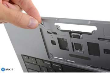 Apple MacBook Pros features battery pull tabs making it easy for DIY battery replacement