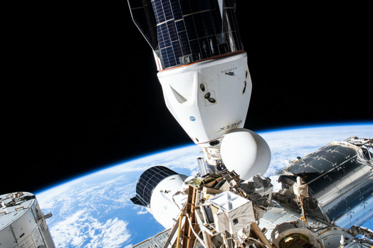 Dragon Capsule