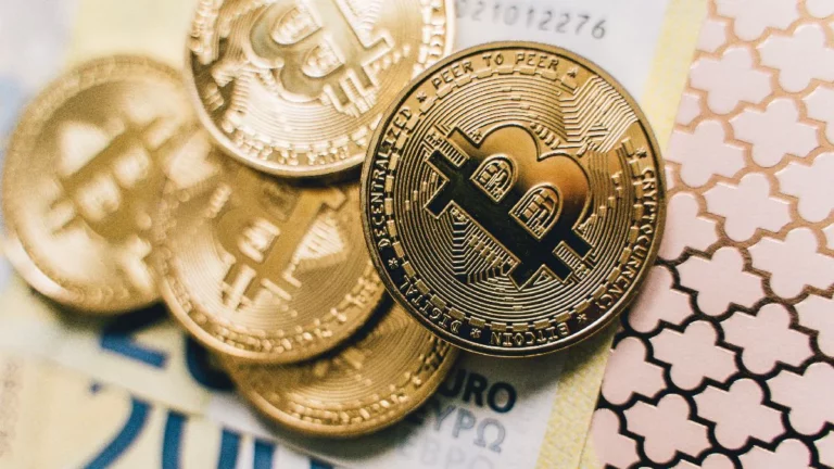 US authorities seized $1 billion worth of Bitcoins a year ago. The price has risen since then.