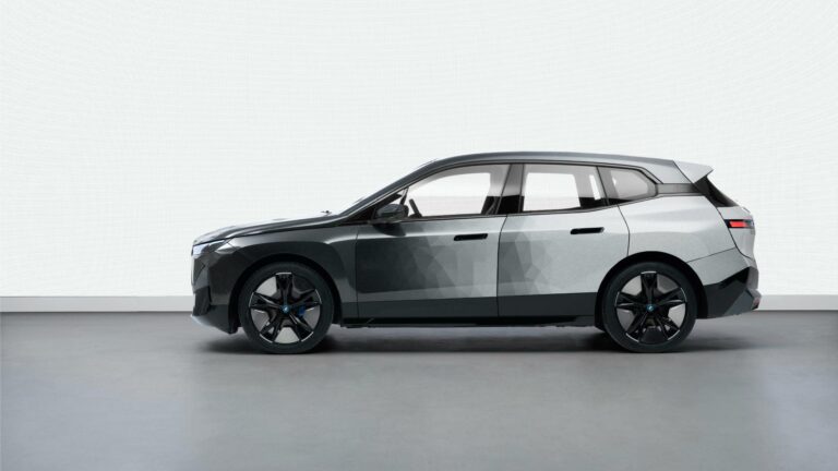 BMW color changing car concept works just like an e-reader