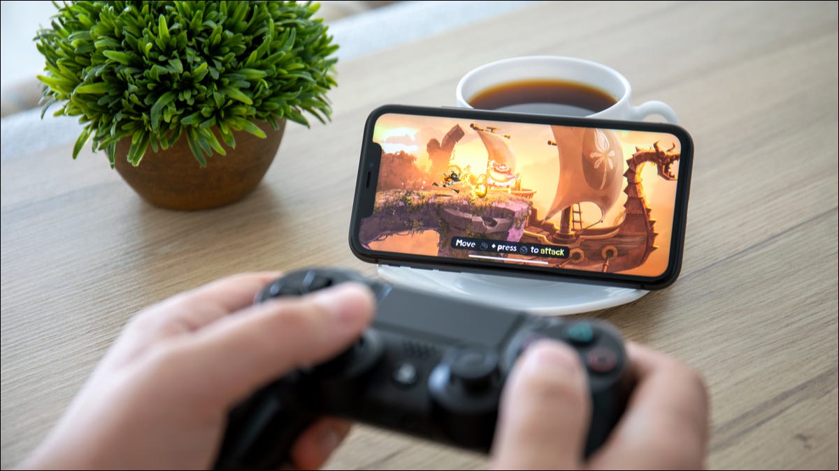 Why Fortnite Isn't On Microsoft's Xbox Cloud Gaming Service - TechStory