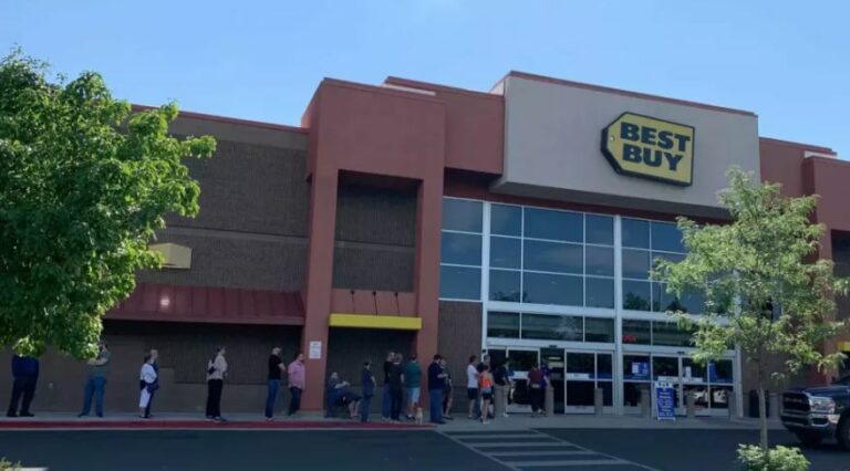 Best Buy gives Nvidia RTX GPU behind Obscene $200 Paywall