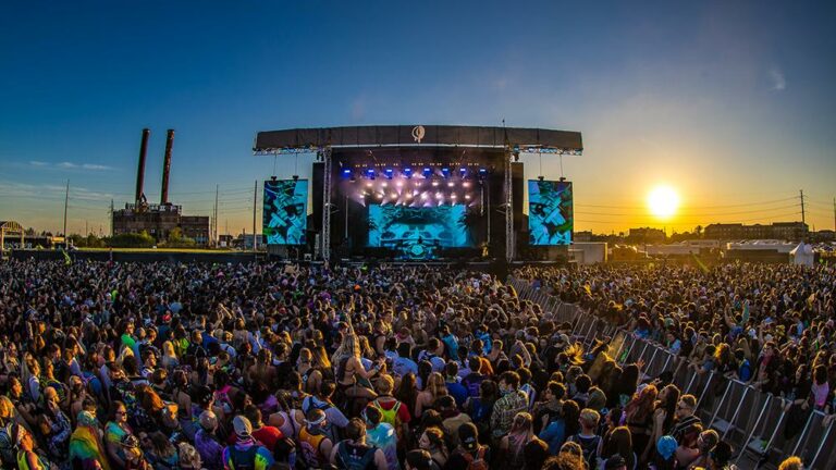 Concert giant AEG to collaborate with Tom Brady's Autograph