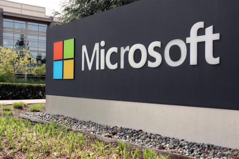 A logo marking the edge of the Microsoft corporate campus