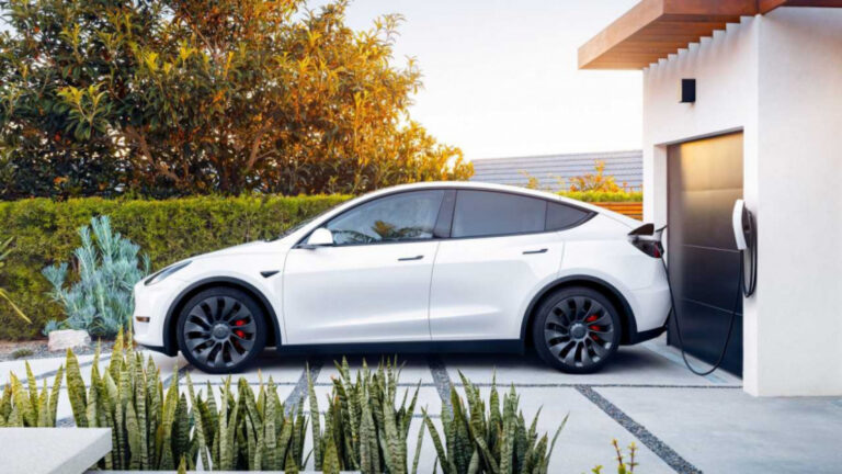 Tesla lands quick EPA approval for new mysterious Model Y variant