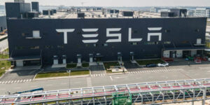 Tesla Employees sue company