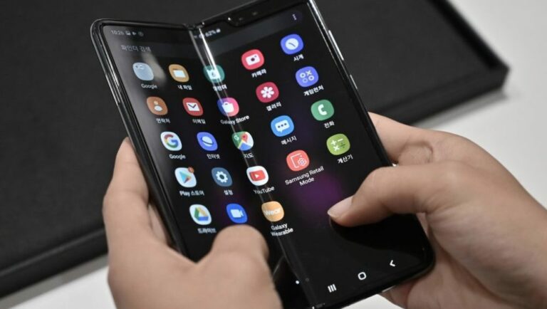 Samsung reportedly to reduce the pricing for its upcoming foldable smartphones