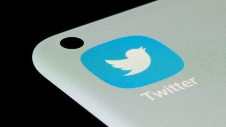 Twitter app logo depicted on a phone screen