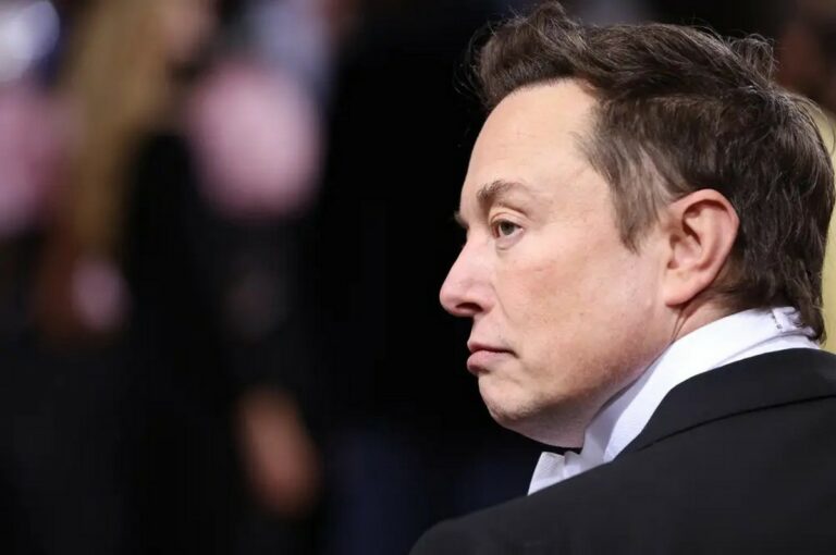 Image depicting a side view of Elon Musk at Met Gala 2022