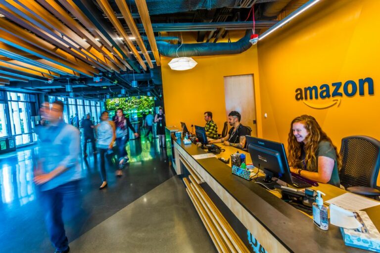 Amazon Inc cut 99000 jobs in Second Quarter