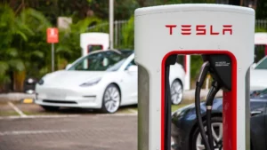 Tesla’s first Supercharger V4 station with Megapack and solar gives a glimpse at the future