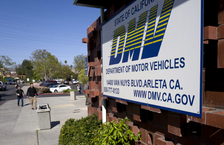 Californian motor vehicles department plans to use blockchain to store titles