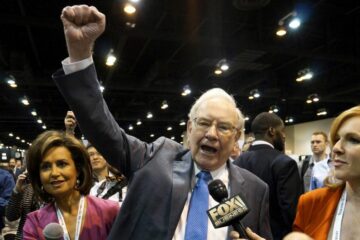Warren Buffett Remains Optimistic in Annual Letter, Urges Patience