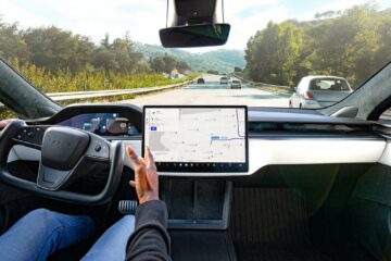Elon Musk Says Tesla Will Roll Out FSD Beta V11 Next Week