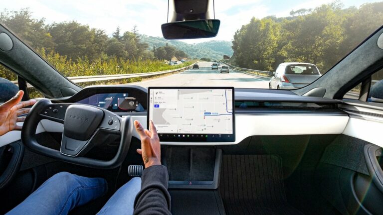 Elon Musk Says Tesla Will Roll Out FSD Beta V11 Next Week