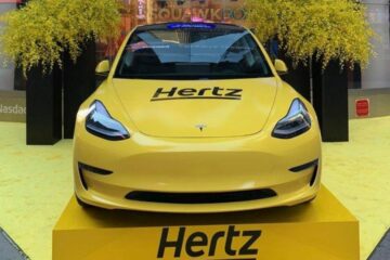 Hertz Posts Record Earnings For 2022, Ramps Up EV Efforts