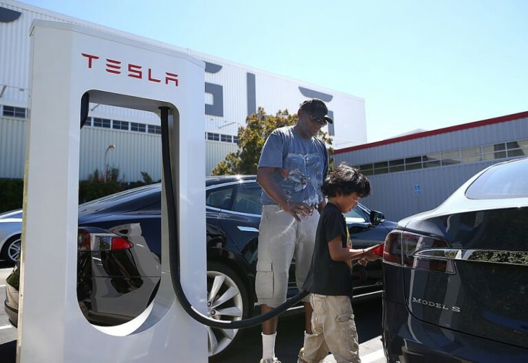 Tesla Magic Dock Supercharger Begins Testing in the US, Allowing Other EVs to Charge
