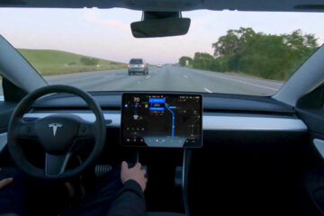 Tesla Will Recall Over 360,000 Cars With FSD Beta That “May Cause Crashes”
