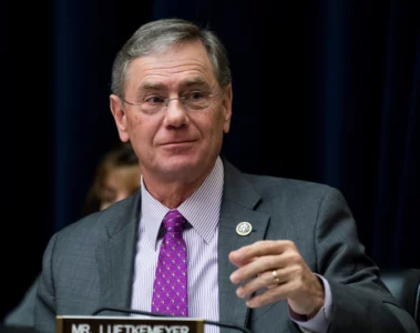 US Congressman Blaine Luetkemeyer requested Feds temporarily insure smaller bank deposits in the US