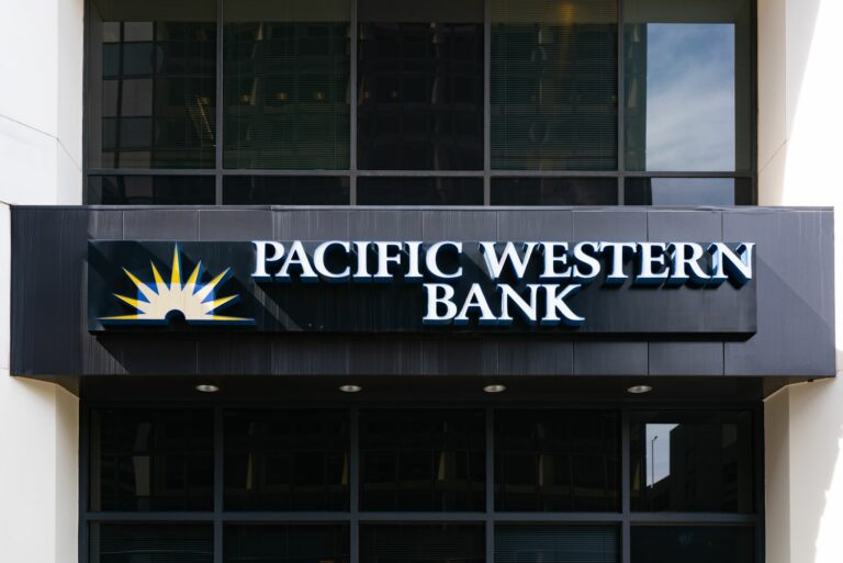 PacWest Bank considers sale or breaking up businesses amid stock drop