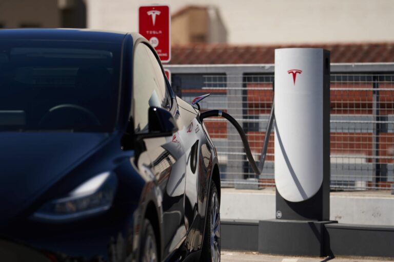 GM's Embrace of Tesla's EV Charging System Sparks Enthusiasm on Wall Street