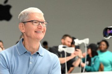 Apple's Remarkable Milestone: Reaching a $3 Trillion Market Value Once Again 