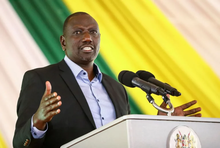 Kenyan President urges African countries to ditch the Dollar