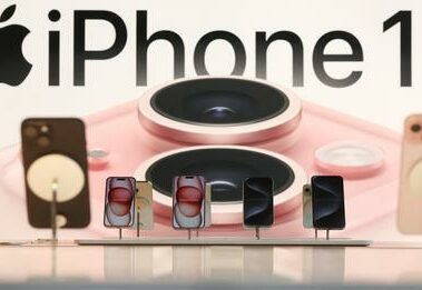 iPhone 15 users