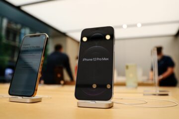 Apple iPhone 12