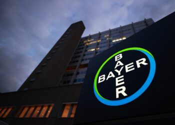 Bayer's Controversial Bond Sale: Unveiling Allegations of Study Ignorance and Its Impact on Investor Trust
