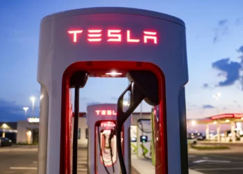 US Dealerships Ask Biden to Rethink EV Sales Targets
