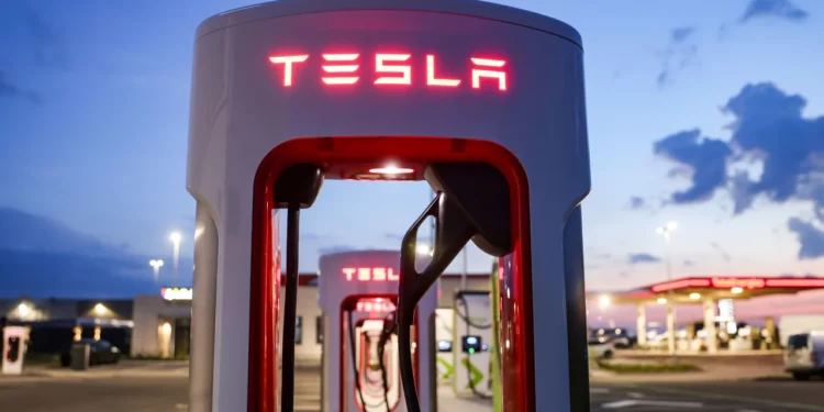 US Dealerships Ask Biden to Rethink EV Sales Targets