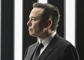 Elon Musk Threatens “Thermonuclear Lawsuit” Against Media Watchdog Amid Ad Exodus on X