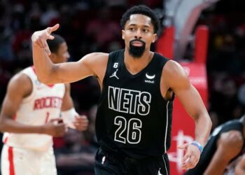 Spencer Dinwiddie and Calaxy’s Solo Ceesay Showcase Revolutionary Crypto Payment Feature