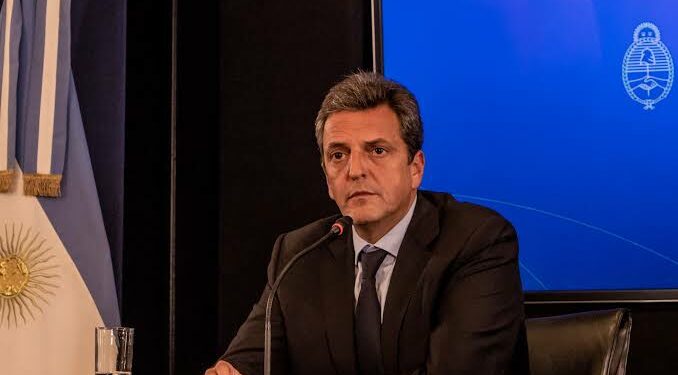 Argentina’s Economic Evolution: Sergio Massa Pitches Blockchain for Transparent State Finance Oversight