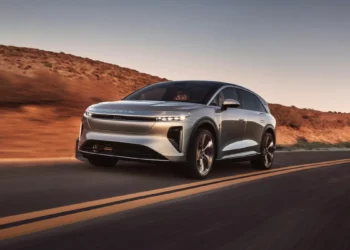 Lucid Gravity SUV Sets New Standard for Electric Range with 440-Mile Claim