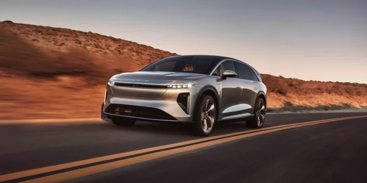 Lucid Gravity SUV Sets New Standard for Electric Range with 440-Mile Claim